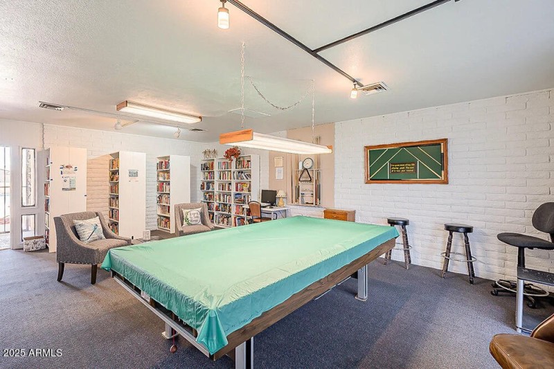 Pacific Manor Community Amenities - Club