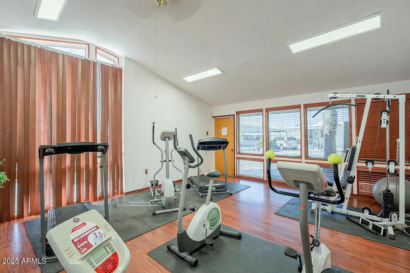 Pacific Manor Community Amenities - Gym