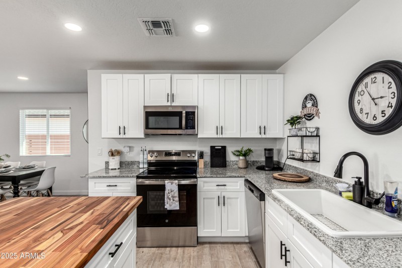 ec594813f4c52db5df252e745c393fab