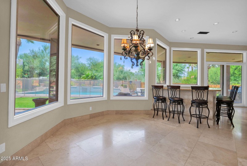 28-web-or-mls-P1281074