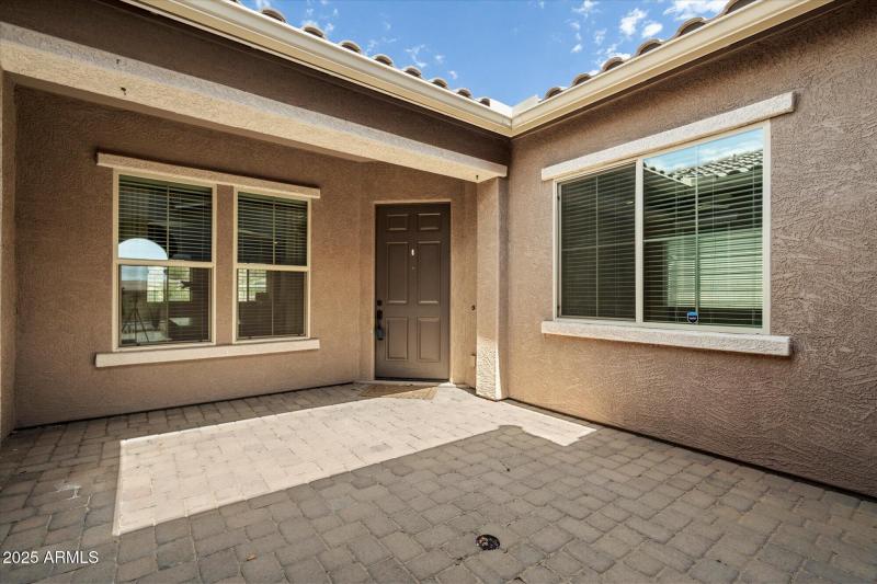 Charming Courtyard Entry