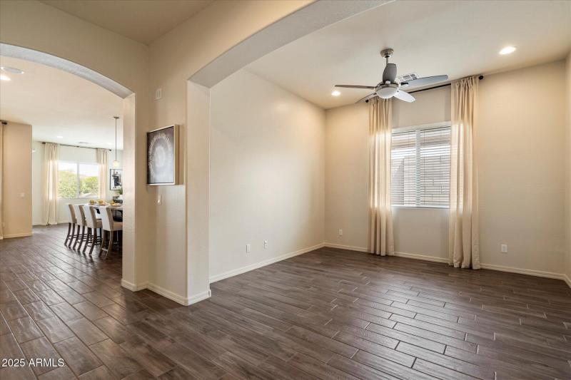 Entry Area/Office Space