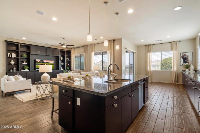 Large Island in Kitchen