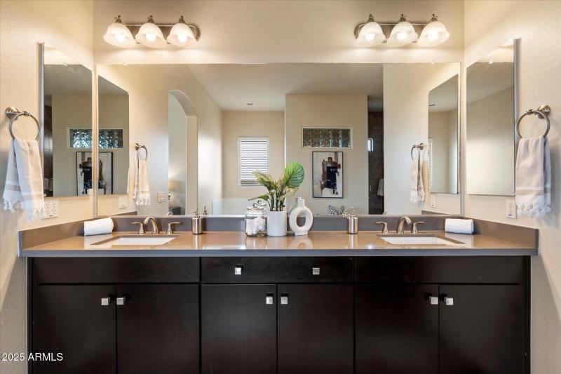 Double Vanity Sinks