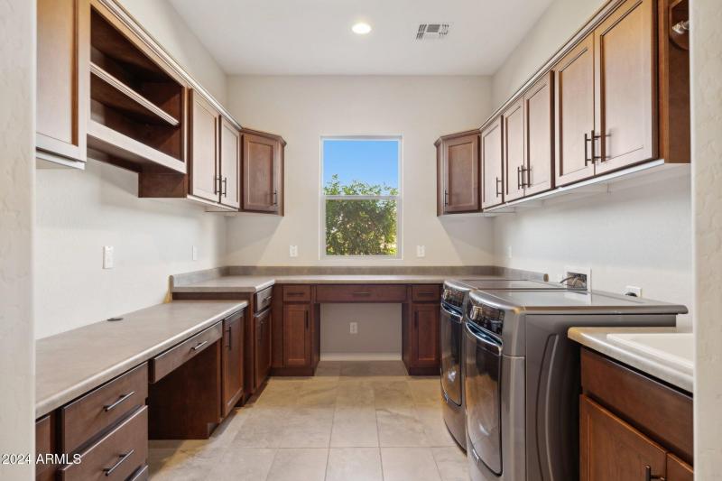 42-web-or-mls-17662-blaze-ln