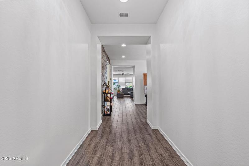 Walk into the finests floorplan