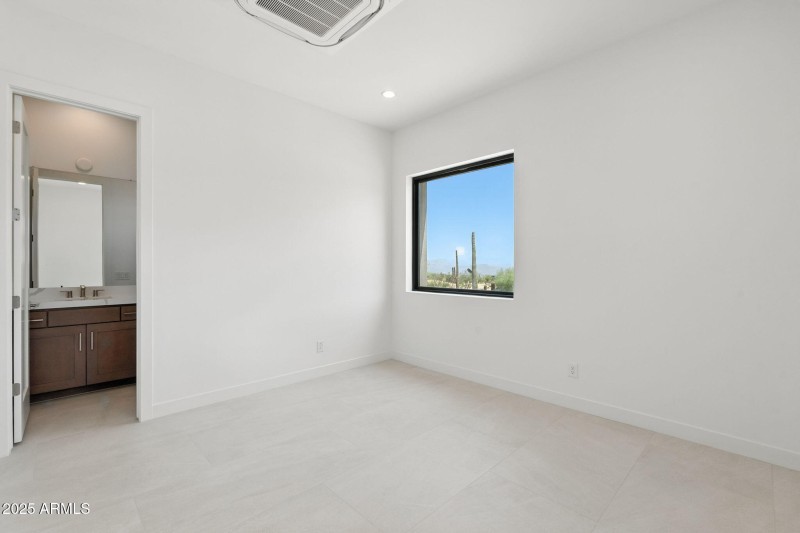 38-web-or-mls-126th-38 (1)