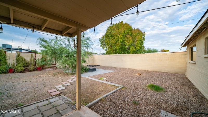 7514 E Moreland St Exterior Photos-4