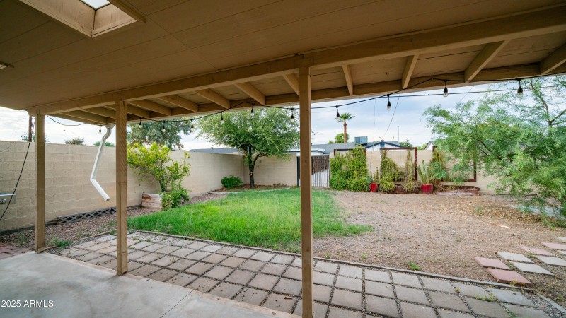 7514 E Moreland St Exterior Photos-5