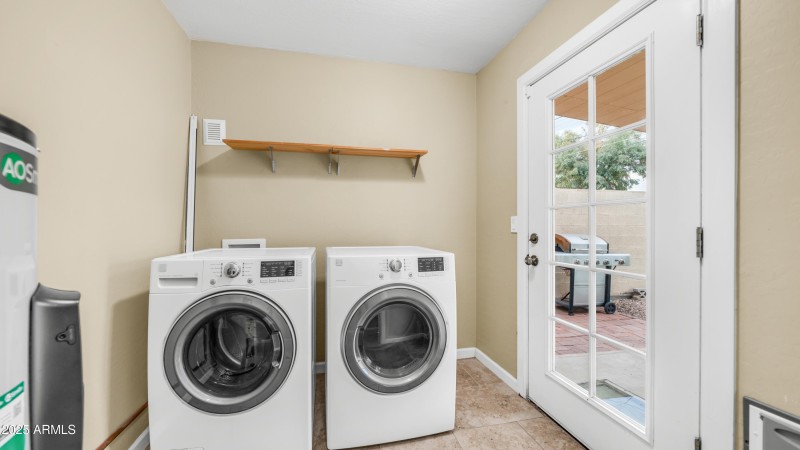 7514 E Moreland St (11)