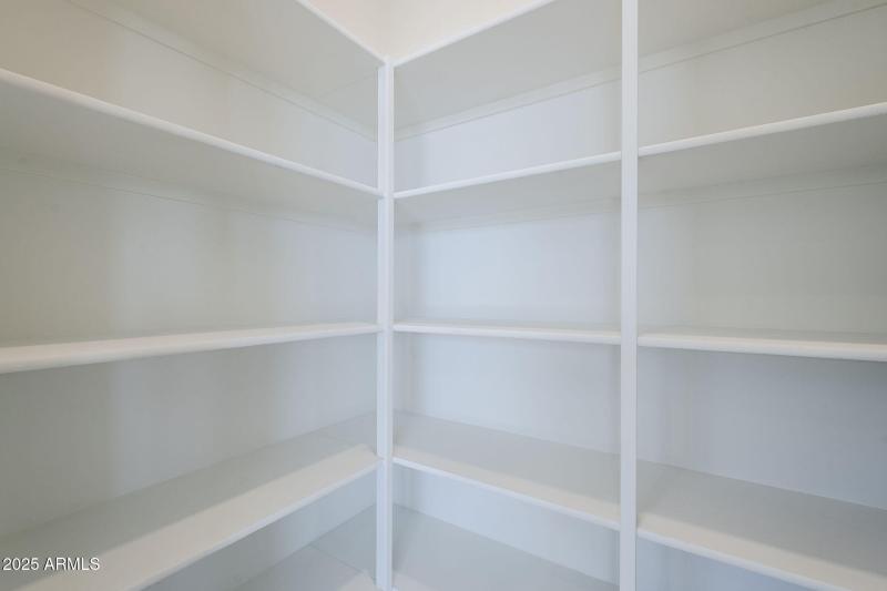 Walk-in Pantry