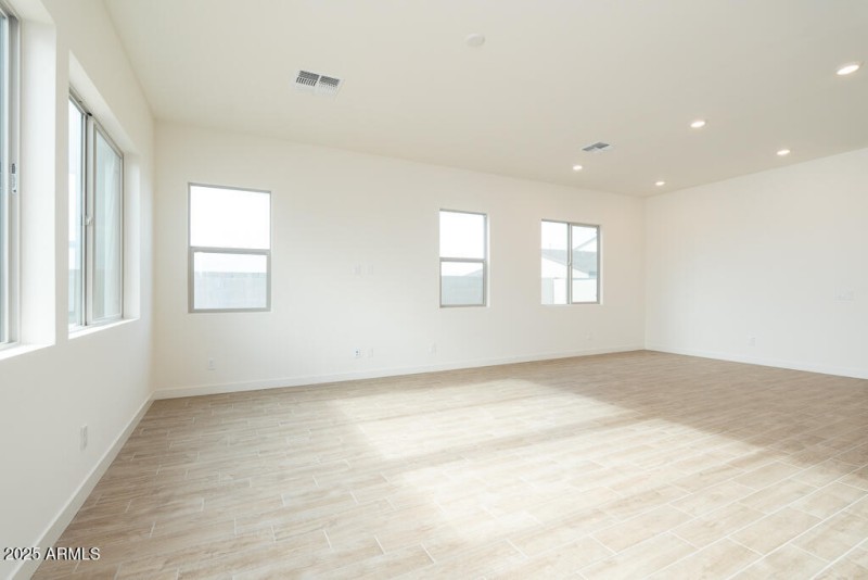 Tri Pointe Soleo 648 - Great Room Dining