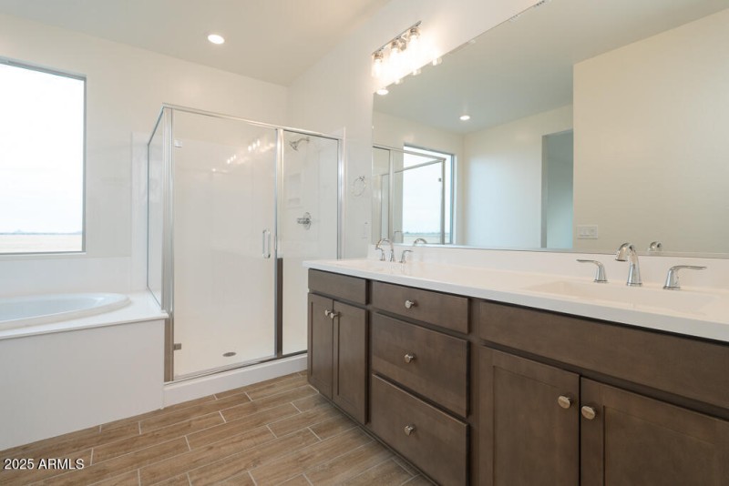 Tri Pointe Soleo 648 - Primary BathroomM