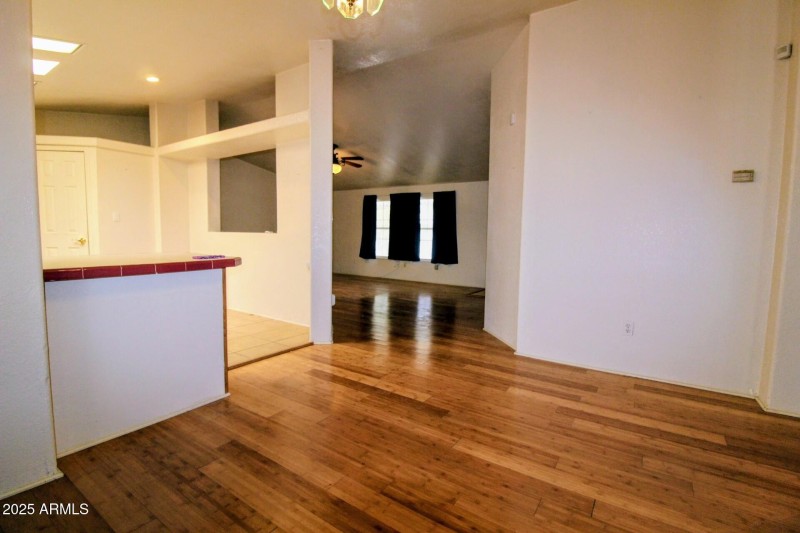 8a9225a0-10bd-4409-a921-201759ee116b-17a