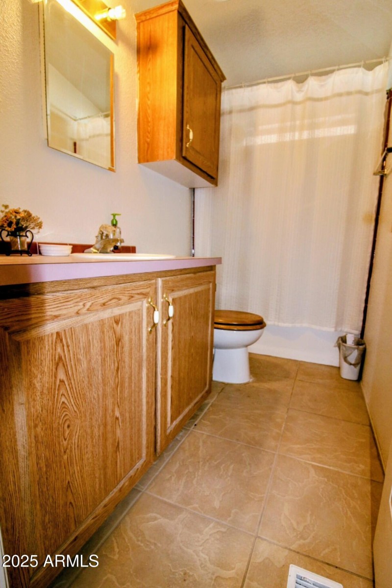 dd63a9a1-0b18-42e8-a7ba-7aefabc581a4-536