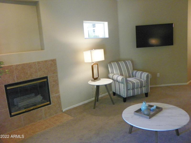 urban vr Family Room