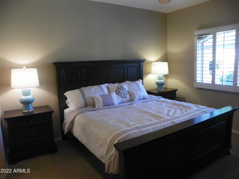 urban vr Master Bedroom King Bed