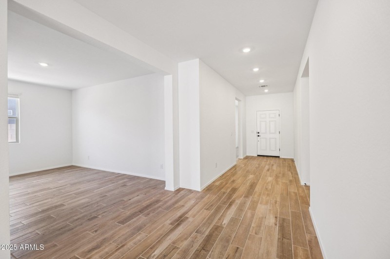 4-web-or-mls-W Cansados Rd-S2408-004