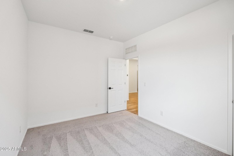 17-web-or-mls-W Cansados Rd-S2408-017