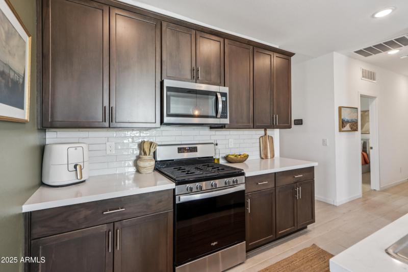 17-print-W-Hillman-Dr-S1808-017-scaled