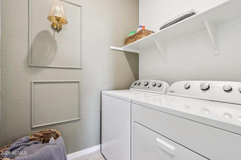 19-print-W-Hillman-Dr-S1808-019-scaled