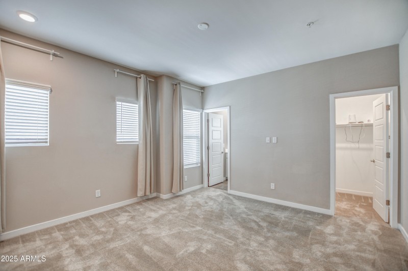 Primary Bed w Walk in Closet