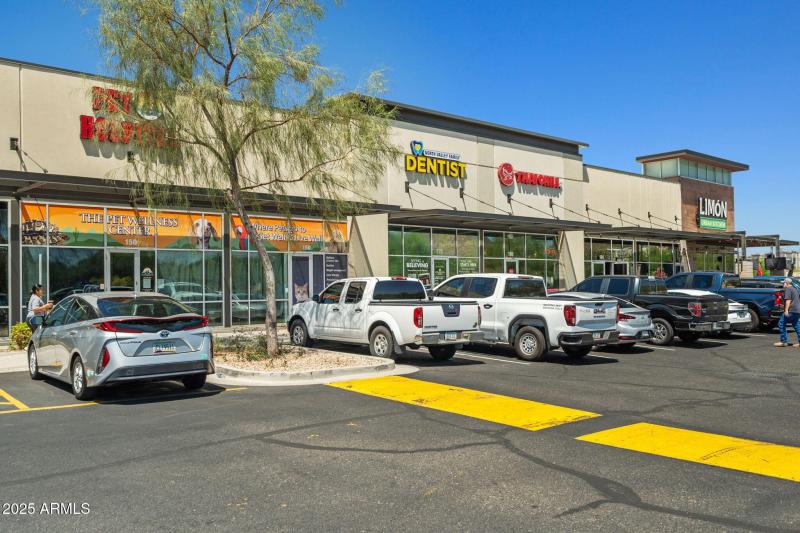 Shopping with walking distance