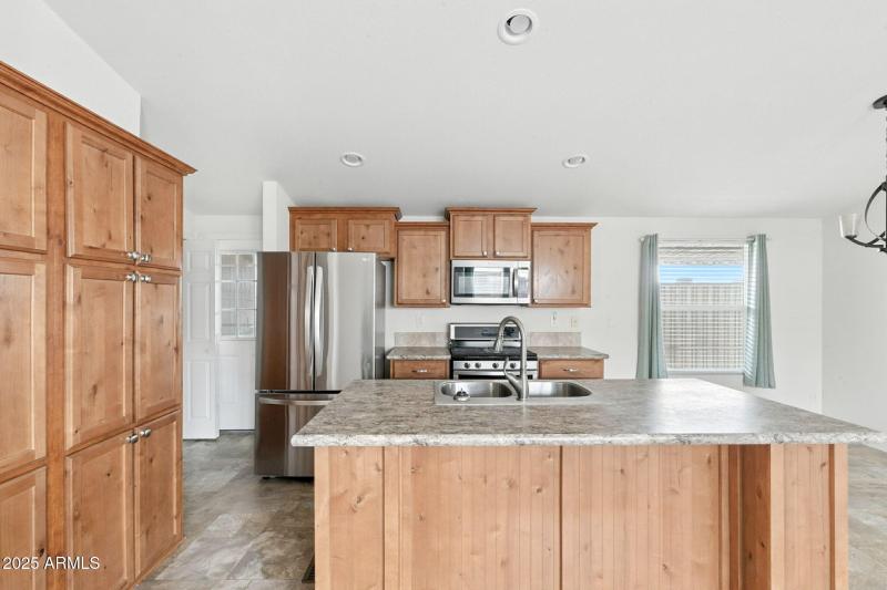 17-web-or-mls-Apache-17