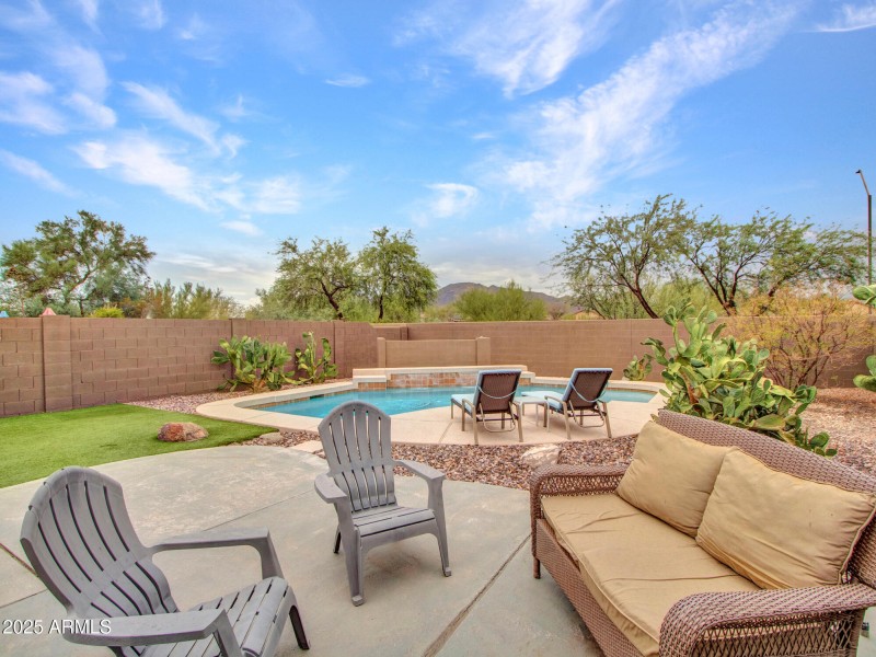 08-Patio-(6)