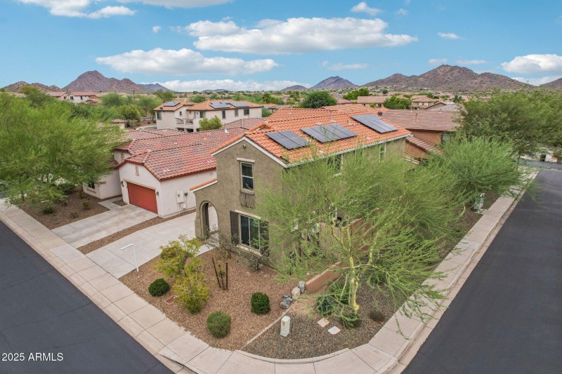 49-web-or-mls-W Palo Brea Ln-L2608-047