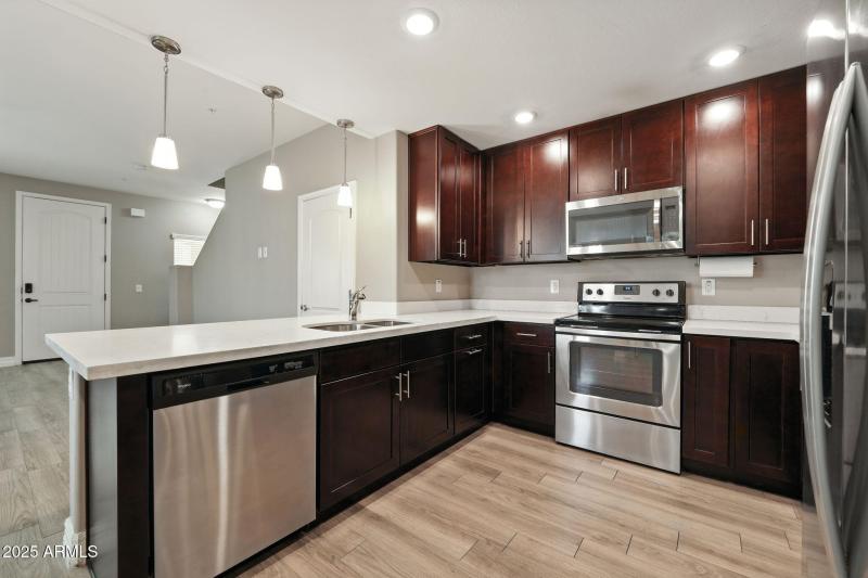 9-web-or-mls-SA104310 Lawrence Fung