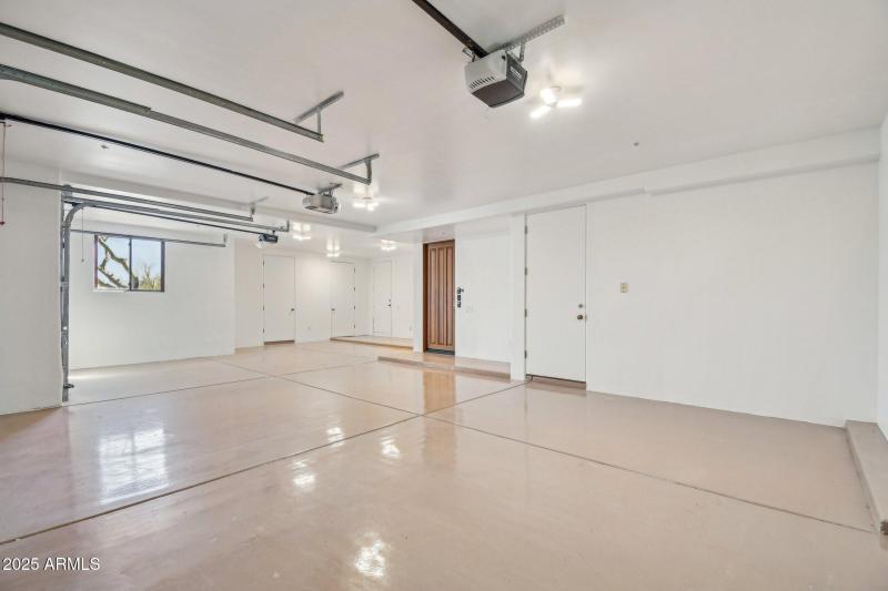 43-web-or-mls-E Sundance Trail-043