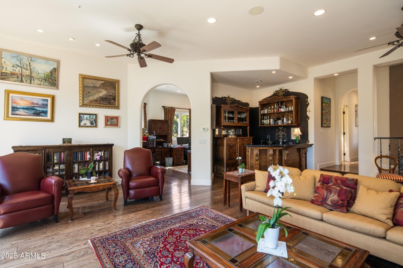 JL_90ViaDelViento-interiors-CommonAreas-