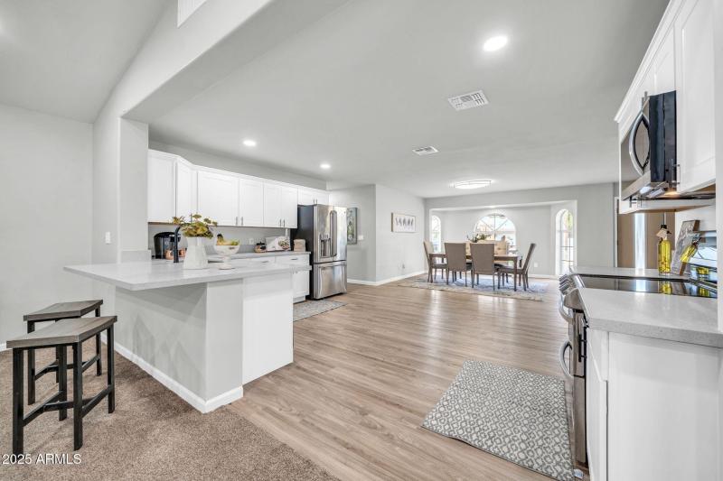 4301 E Bluefield Ave-13