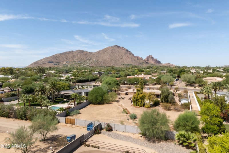 14_6021 n mockingbird ln-12