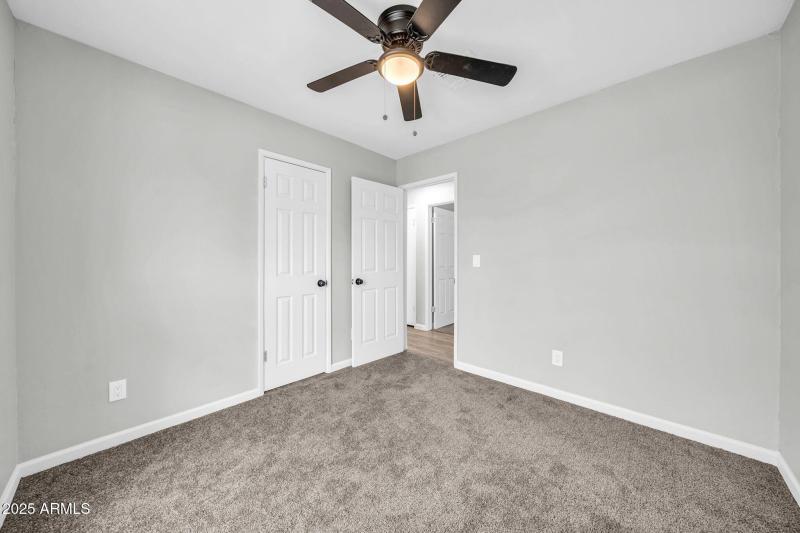 4301 E Bluefield Ave-27