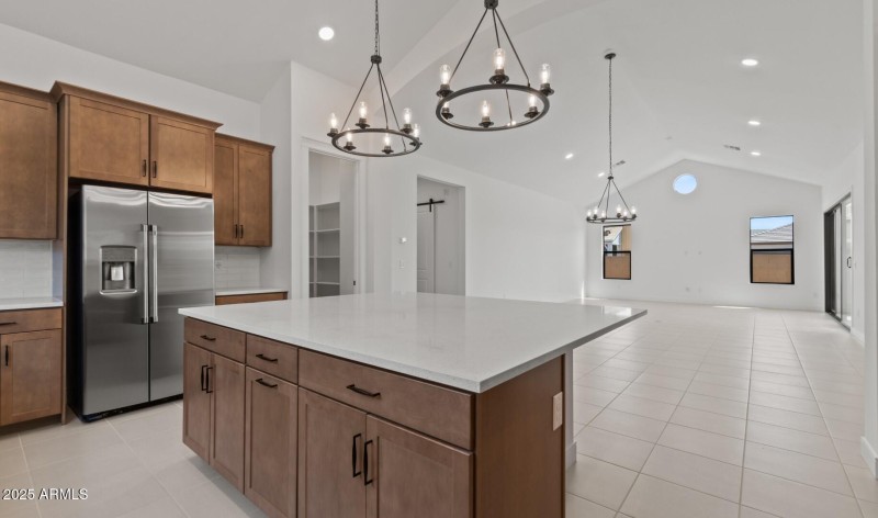 Edgewood Lot #105 Kitchen 4 (Large)