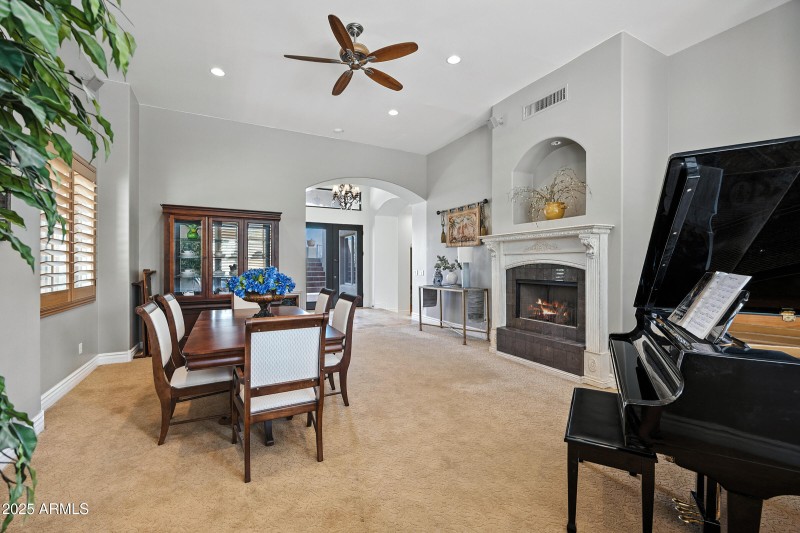 Formal Dining & Living