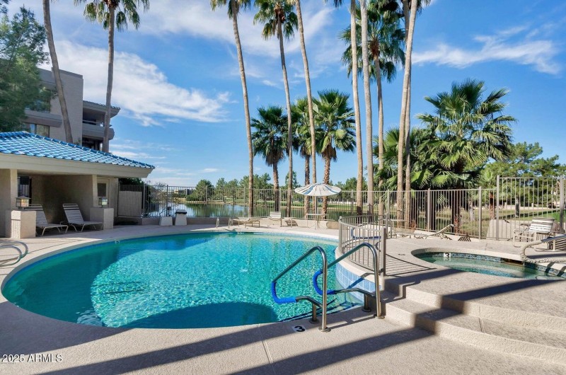 Lakeside Heated Pool & Spa