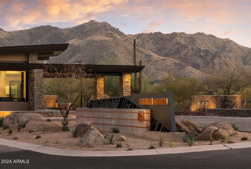 SerenoCanyon_Entry_8644 revised