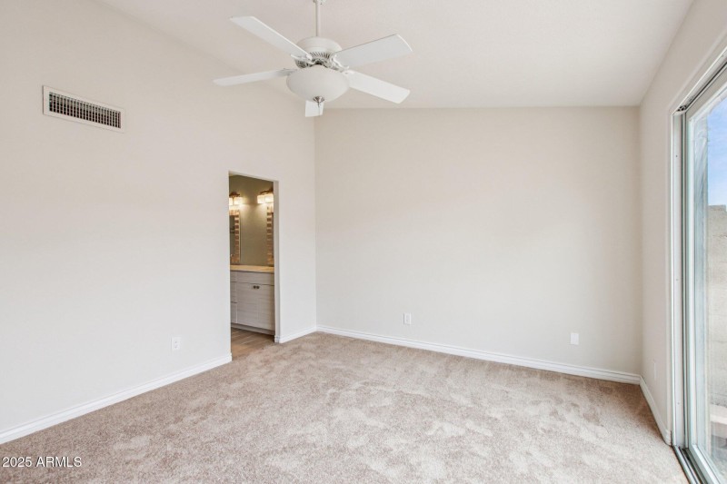 24-web-or-mls-E Cassia Way-S2608-024