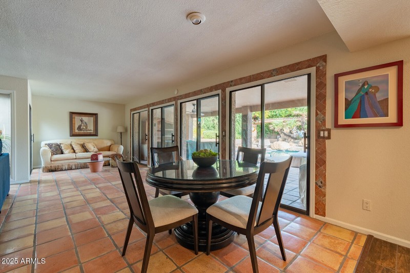 Breakfast Nook