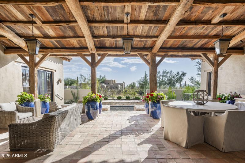 Spacious Covered Patio