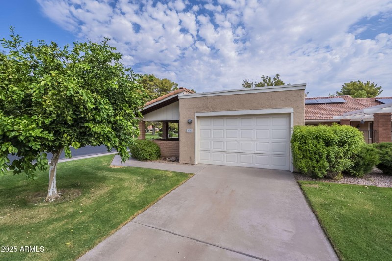 1-web-or-mls- Leisure World-1