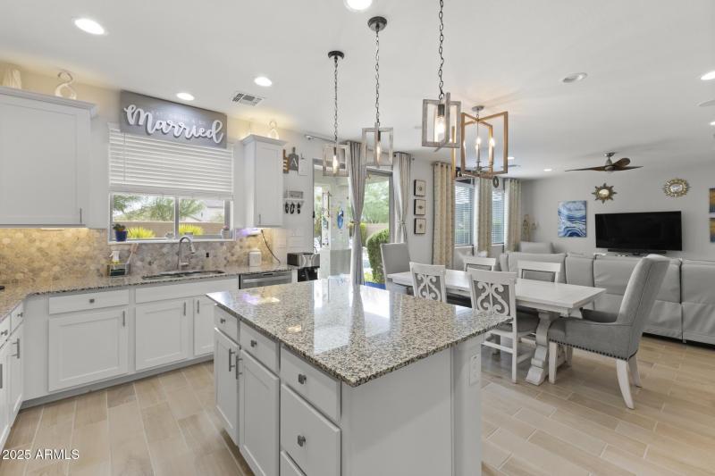 Kitchen Dining & Family Room