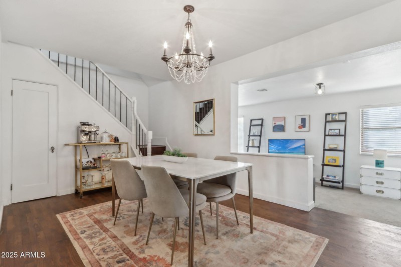 13-web-or-mls-E Weldon Ave-011