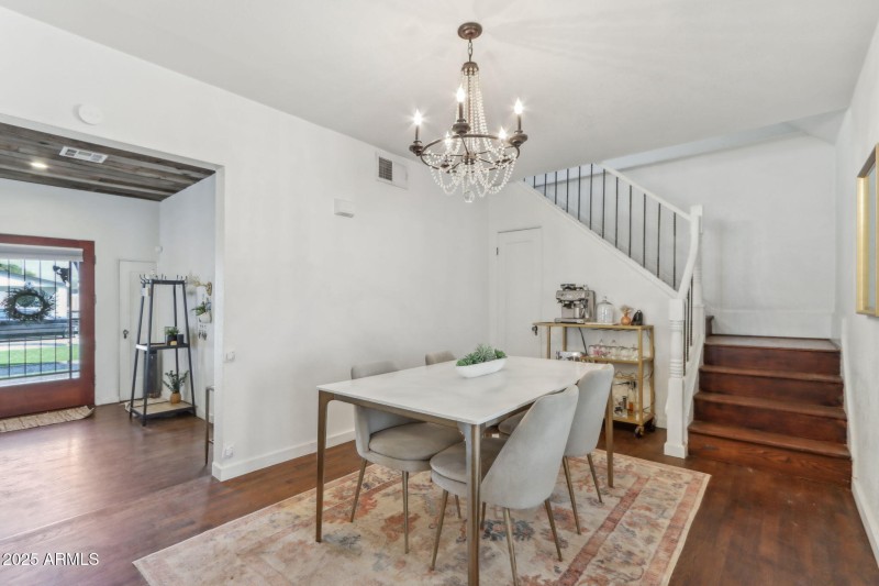 14-web-or-mls-E Weldon Ave-012