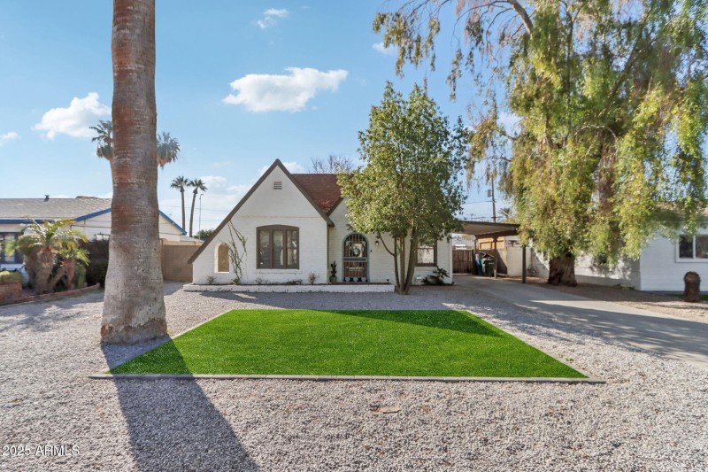 42-web-or-mls-E Weldon Ave-040