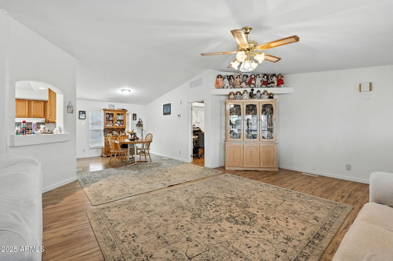 13-web-or-mls-Horseshoe -13