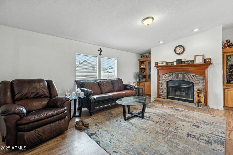 15-web-or-mls-Horseshoe -15